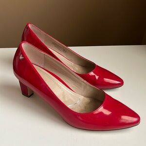 Red Patent Vionic Shoe, Size 8, Heel 2 inches